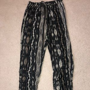 Kenneth Cole New York jogger